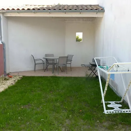 Maison Cosy Proche Centre St Pierre D'oleron, 4 Pers, Cour Et Parking, 20 Min De La A Velo - Fr-1-246a-91